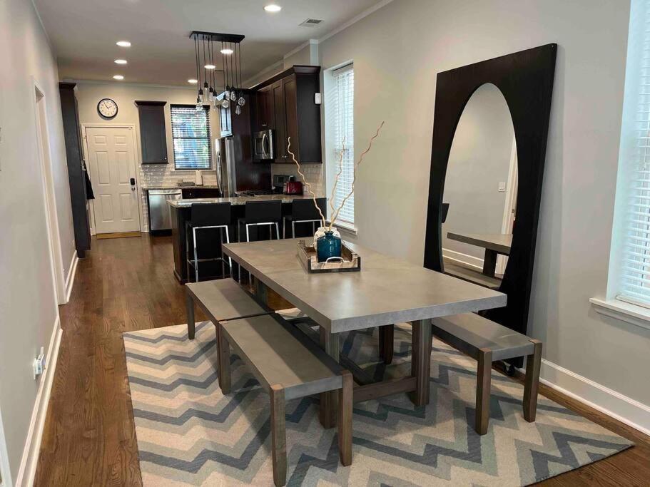 シカゴTrendy West Town Flat - 2 Bed / 1.5 Bath W Parkingアパートメント エクステリア 写真